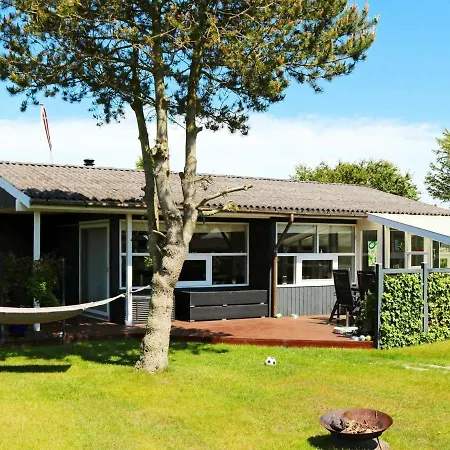 6 Person In Hadsund Semesterbostad