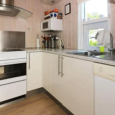 6 Person In Hadsund-by Traum Semesterbostad Nørre Hurup